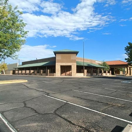 Clarion Inn & Suites, Roswell Exteriér fotografie