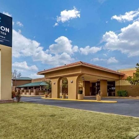 Clarion Inn & Suites, Roswell Exteriér fotografie