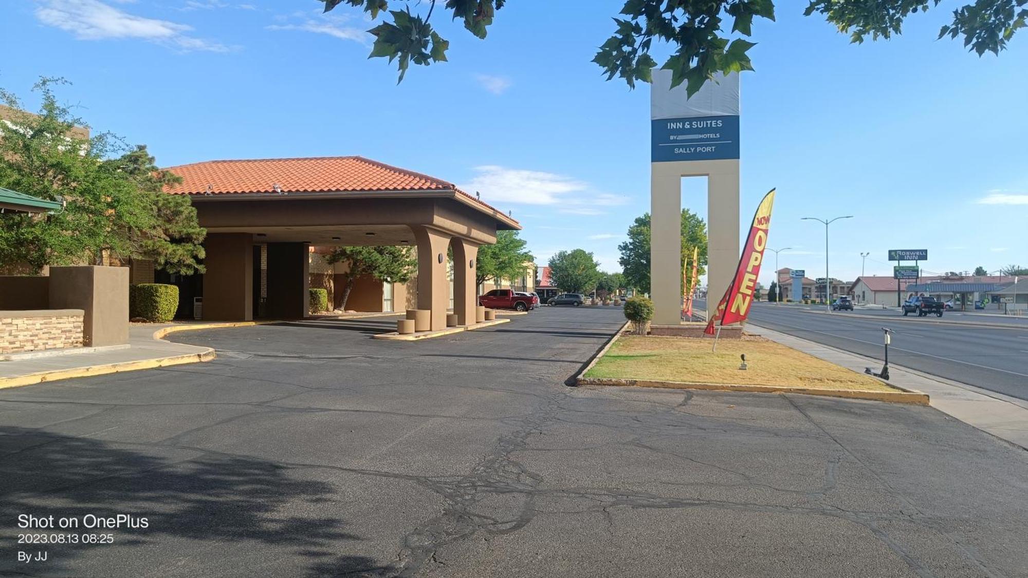 Clarion Inn & Suites, Roswell Exteriér fotografie