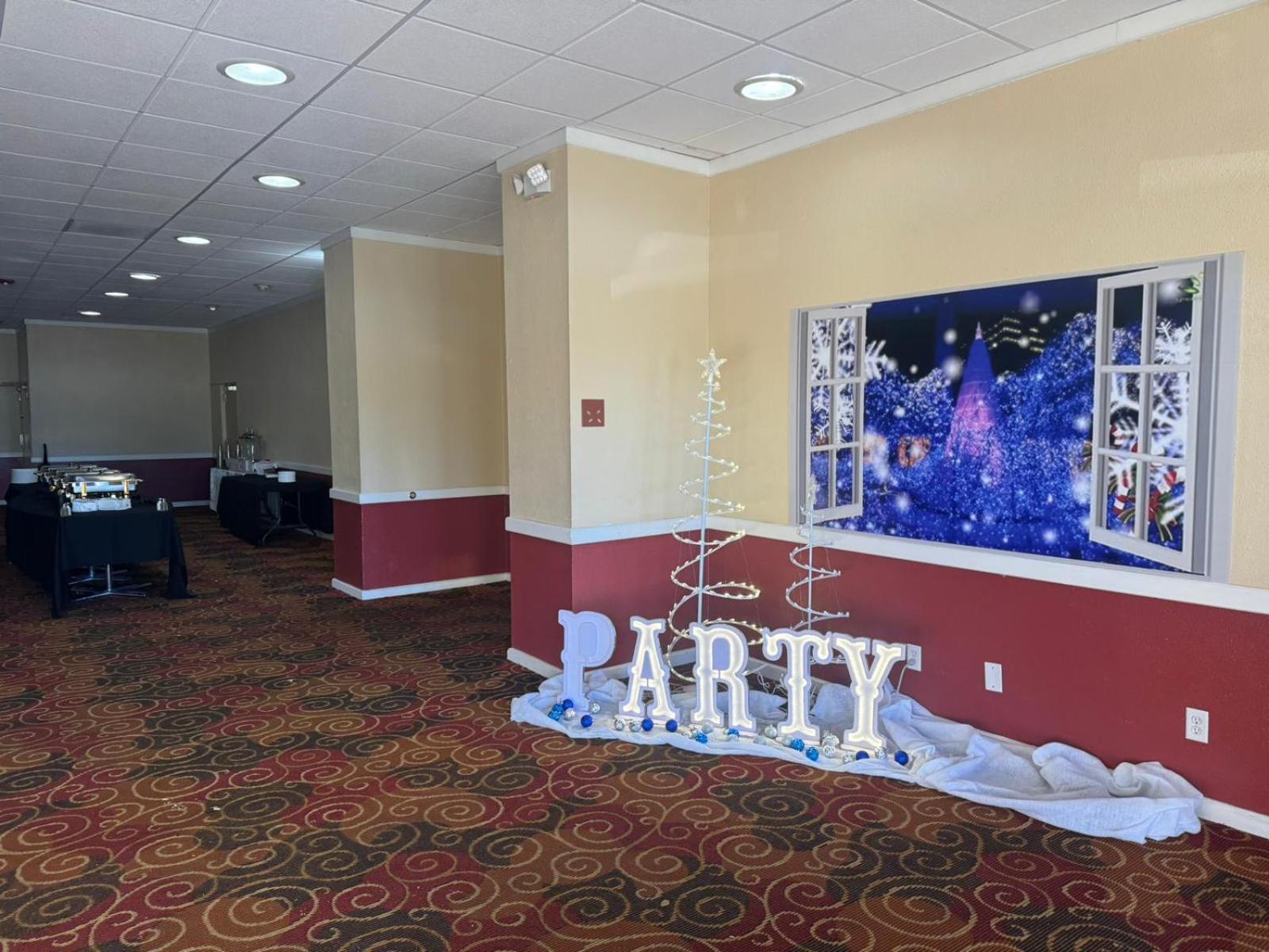 Clarion Inn & Suites, Roswell Exteriér fotografie